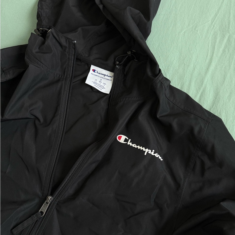 Men’s Champion Zip up windbreaker
